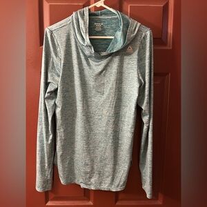 Reebok - Women’s active long sleeve athletic hoodie

Size: Medium